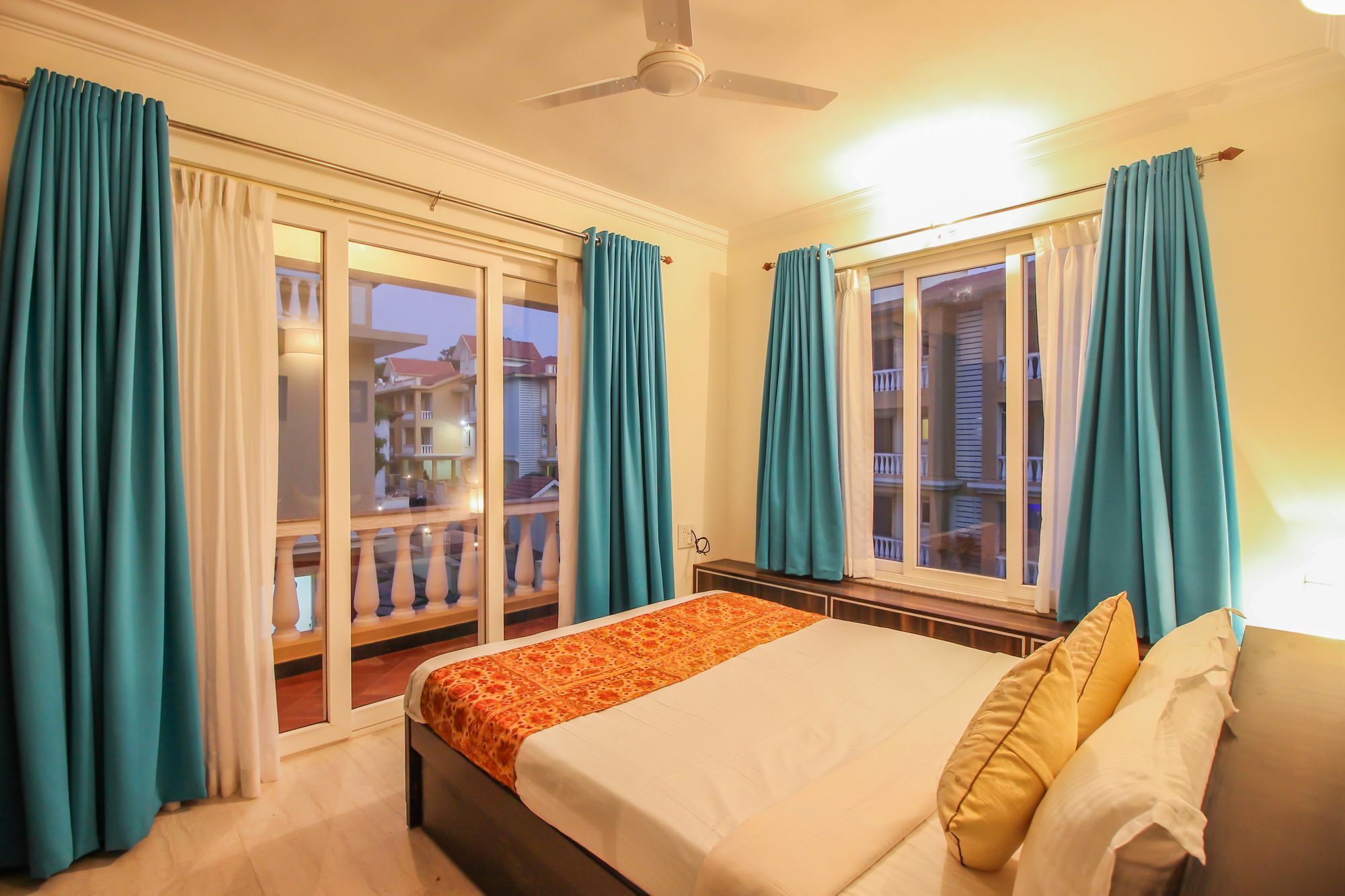 Oyo 10801 Home Pool View 2Bhk Siolim Dış mekan fotoğraf